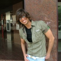 Pedro Enrique sonriente