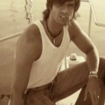 Pedro Enrique en un barco