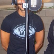 Pedro Enrique grabando disco