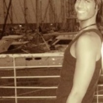 Pedro-Enrique-España-Vuela-Vuela-Vuela-Cantante