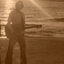 Pedro-Enrique-España-Vuela-Vuela-Vuela-Cantante