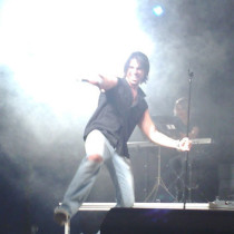 pedro-enrique-cantante-españa-vuela-alejandro-abad-festival-viña-del-mar